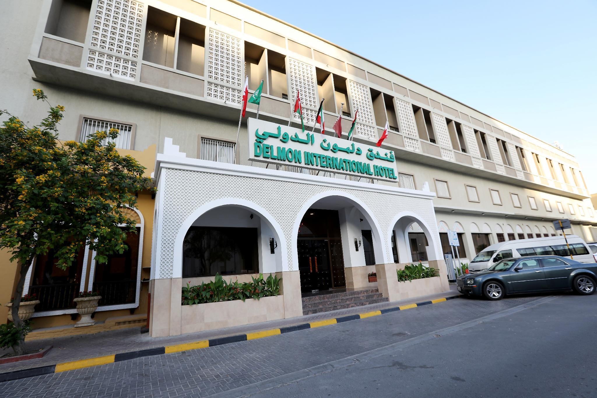 Delmon International Hotel Al-Manamah Bagian luar foto