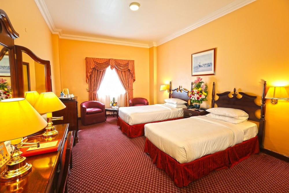 Delmon International Hotel Al-Manamah Bagian luar foto