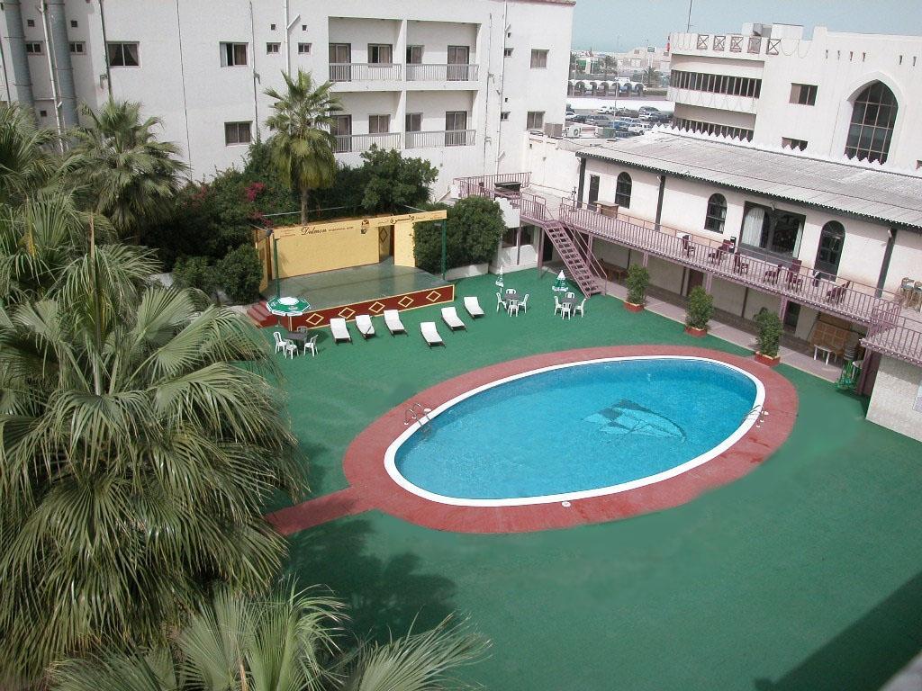 Delmon International Hotel Al-Manamah Bagian luar foto