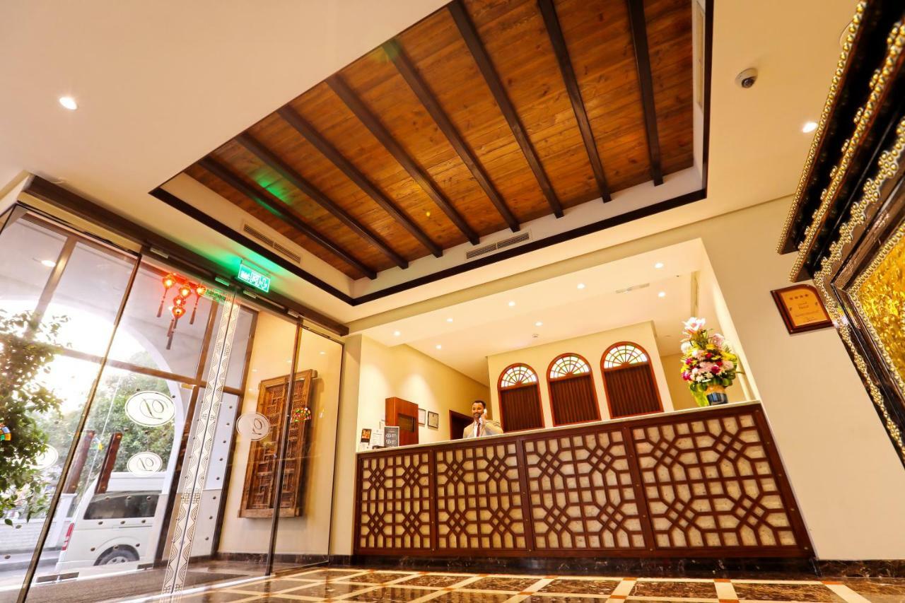Delmon International Hotel Al-Manamah Bagian luar foto